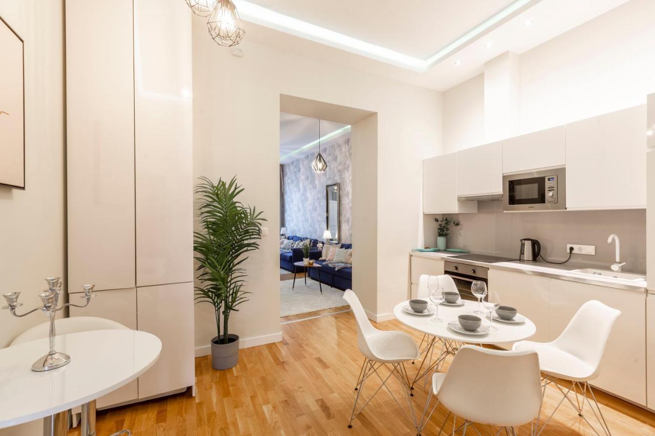 Luxury Quentin Apartment 3 Bedrm, 2 Bathrm Budapest Exterior foto
